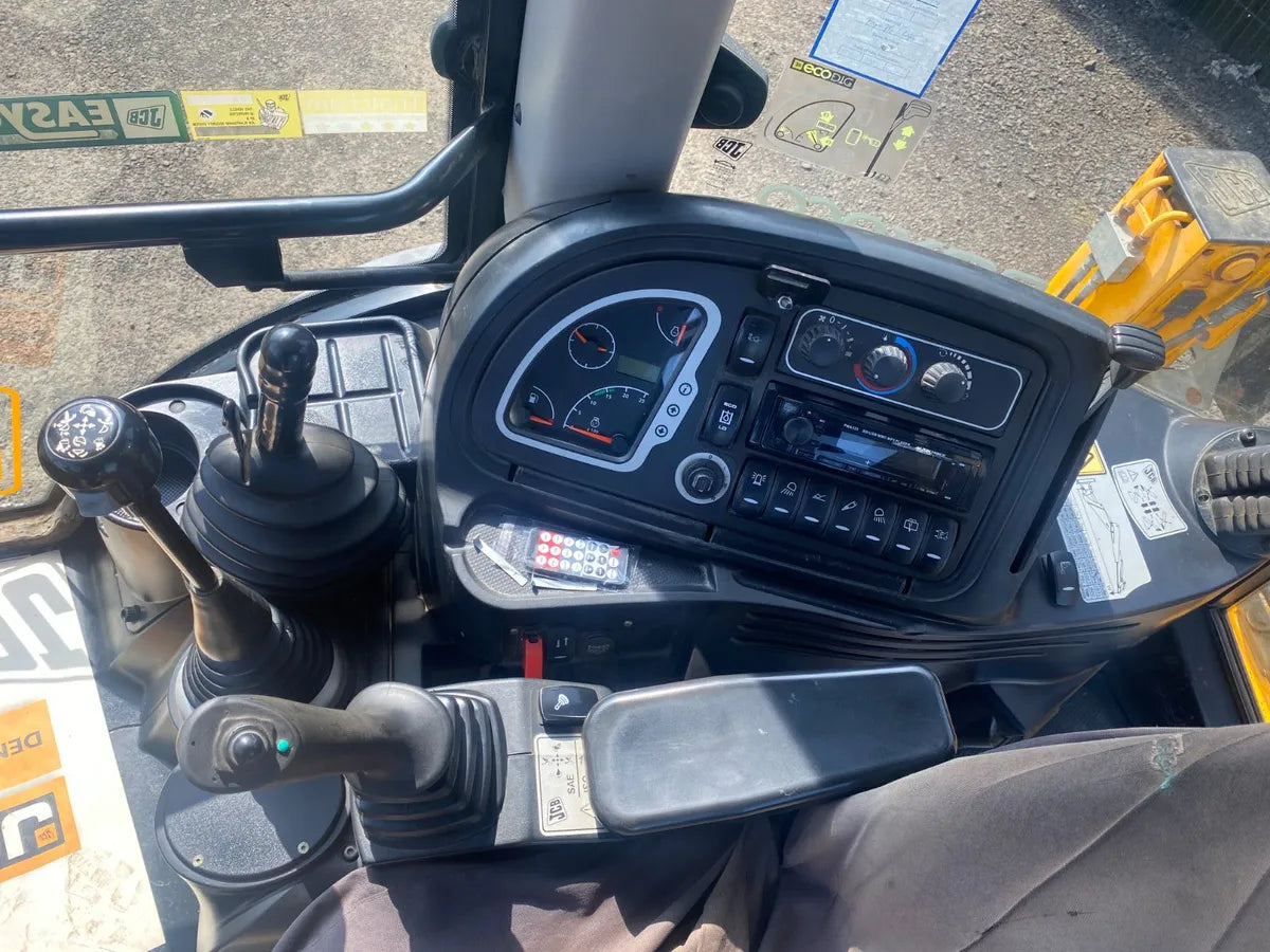 JCB 3CX Backhoe Loader (2012)