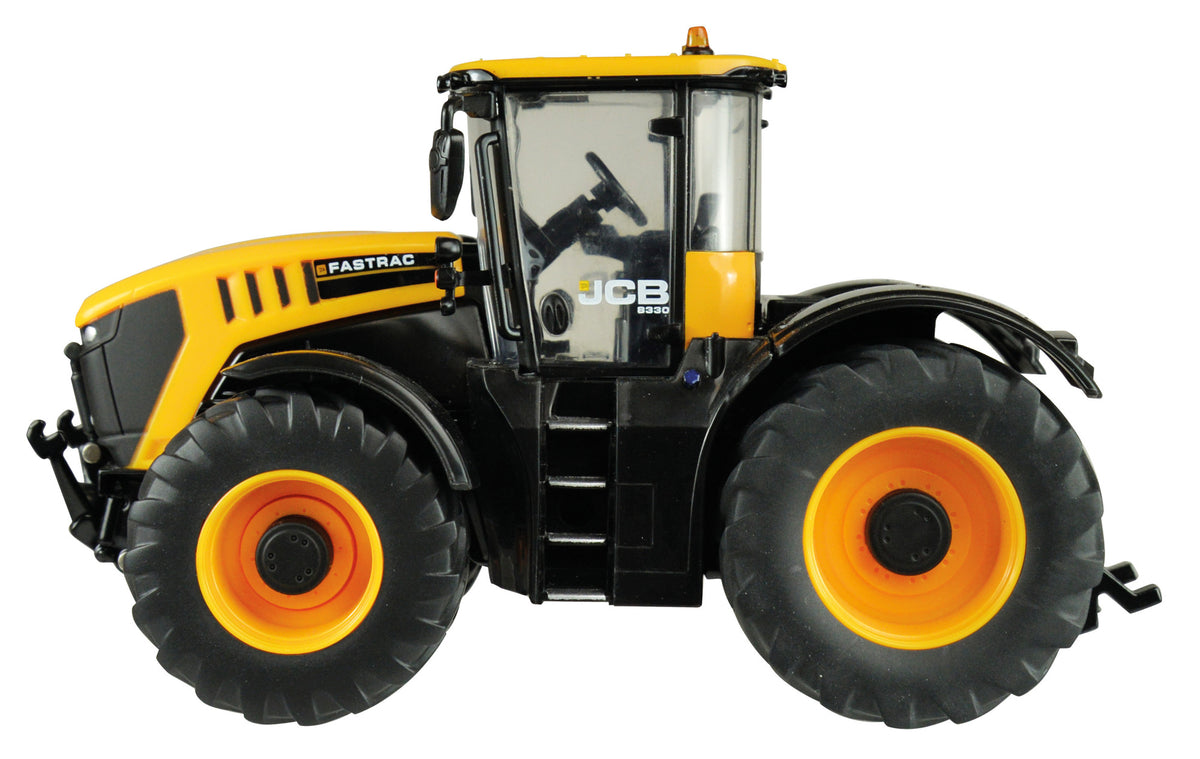 Britains JCB 8330 Fastrac 1:32 Scale Model