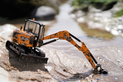 Britain's JCB 86C 1:32 Scale Model