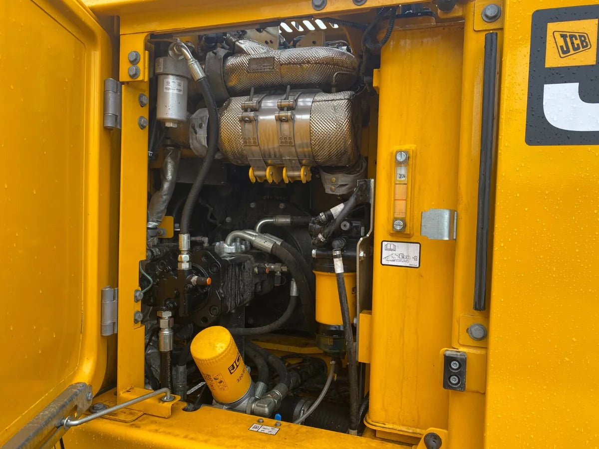 JCB 140X Pro Tracked Excavator