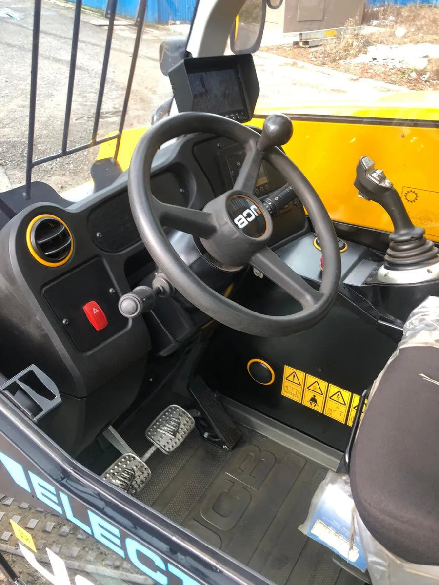 JCB 525-60E Electric Compact Telehandler