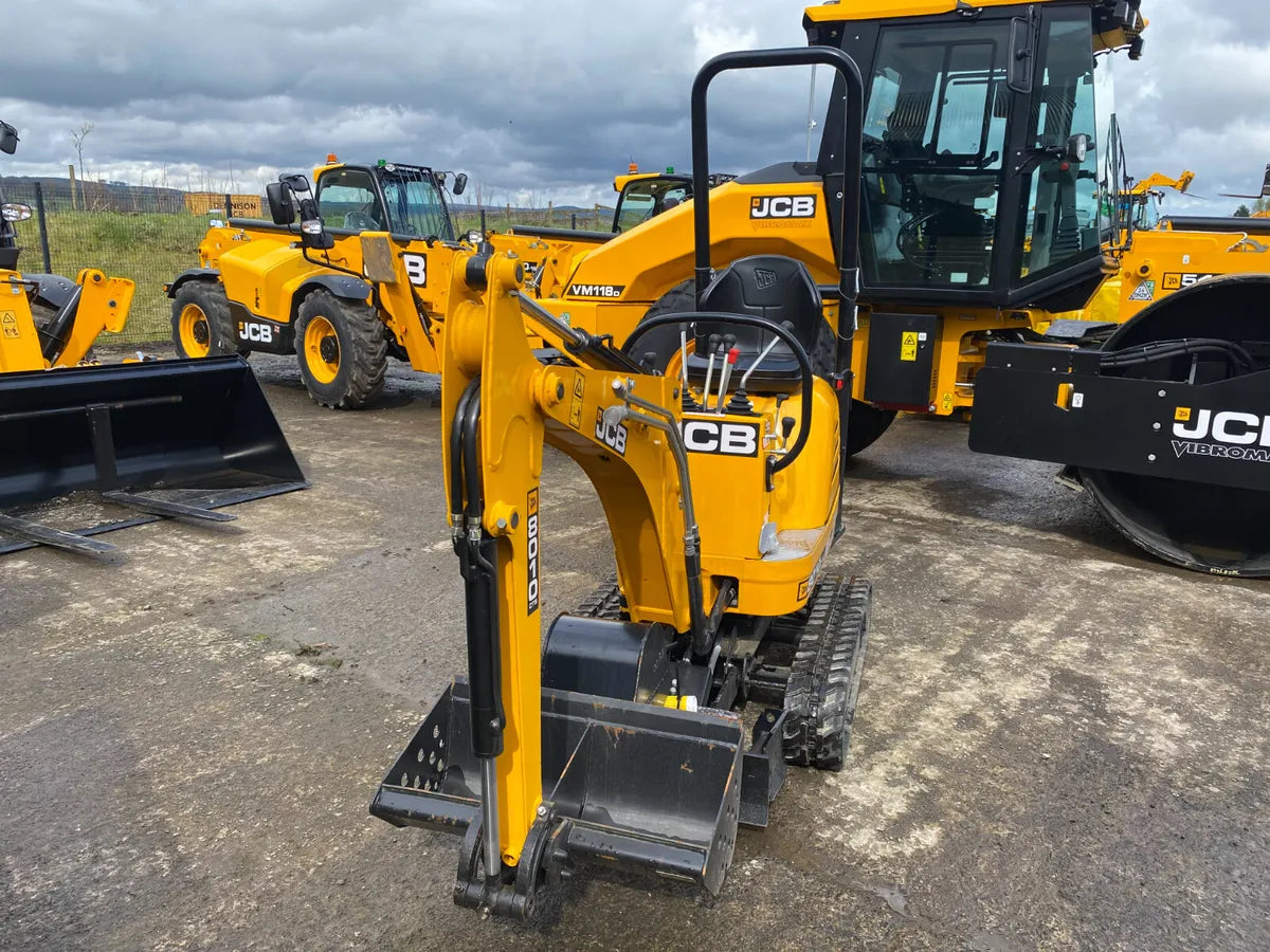 JCB 8010 CTS Micro Digger (2025)