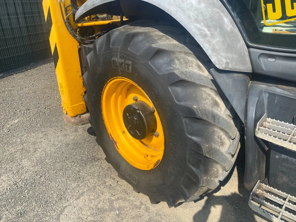 JCB 3CX Backhoe Loader (2012)