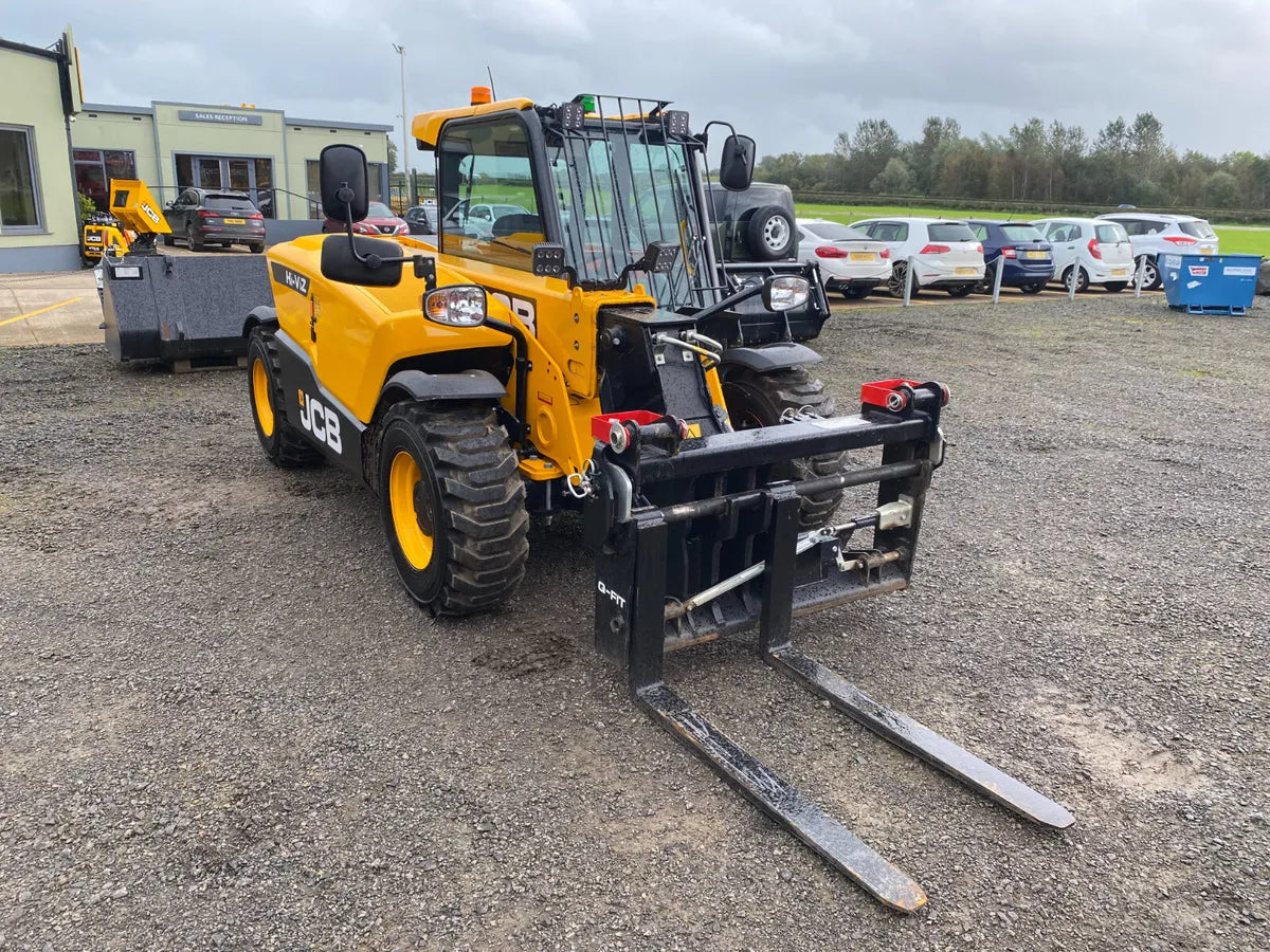 JCB 525-60 COMPACT TELEHANDLER YEAR 2025